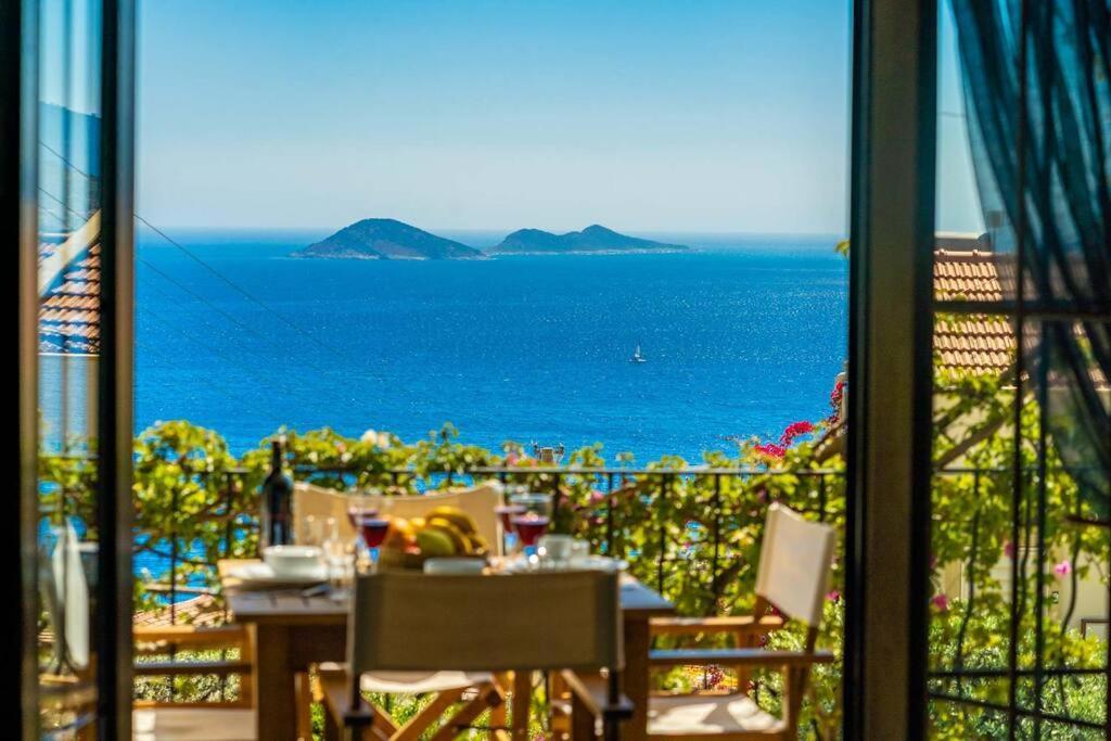 Azure Apartment With Sea View In Kalkan Luaran gambar
