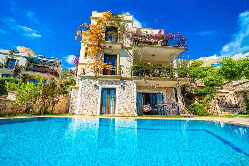 Azure Apartment With Sea View In Kalkan Luaran gambar